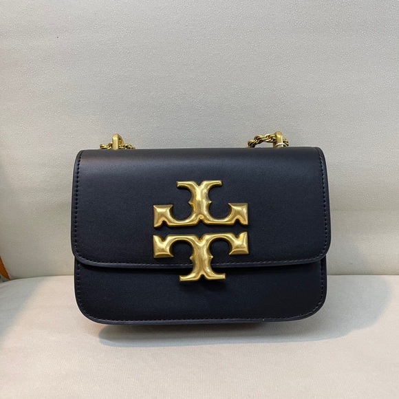 Tory Burch Handbags - 👜Tory Burch Eleanor Small Shoulder Bag